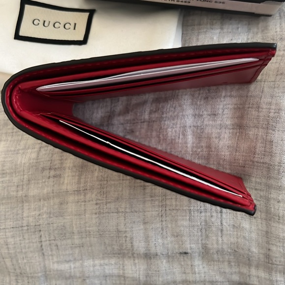 🆕💯% Auth Men’s Gucci Wallet Red Leather NWT - Picture 3 of 7